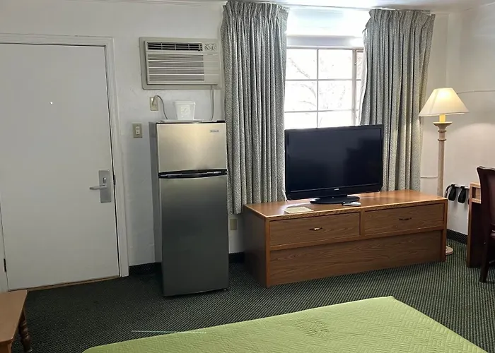 Relax Inn Motel